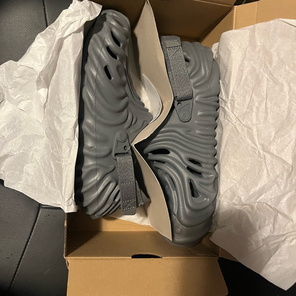 🚨SOLD🚨POLLEX CLOG X SALEHE "Niagra” size 9 men’s/ 11 women’s brand new